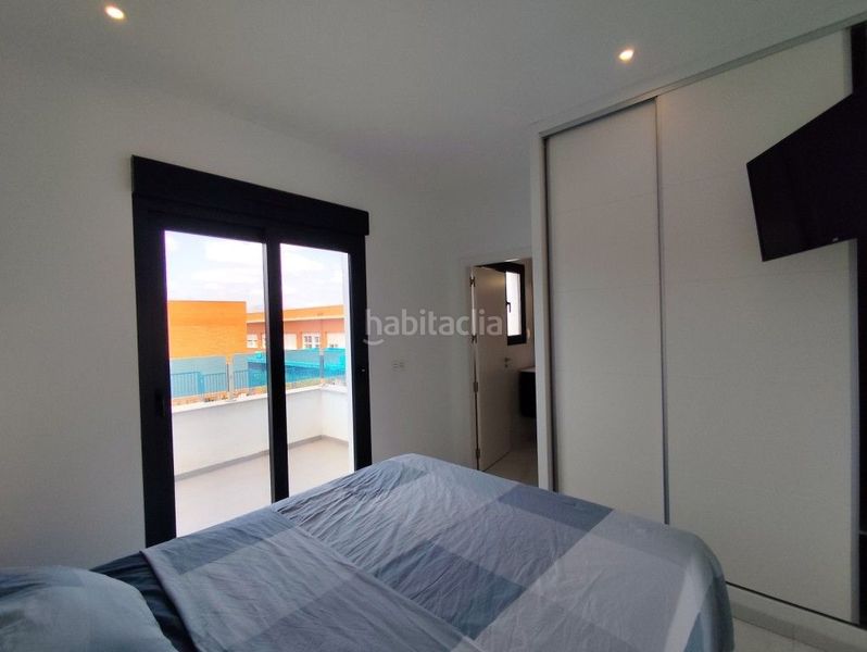 Foto ab28c2ca-f300-409d-b570-c4c19d9a4748. Casa adossada amb piscina a Bigastro