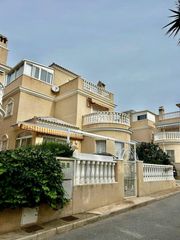 Casa a Cañada del Molino. Espacio, luz y tranquilidad tu hogar ideal en los balcones  alto