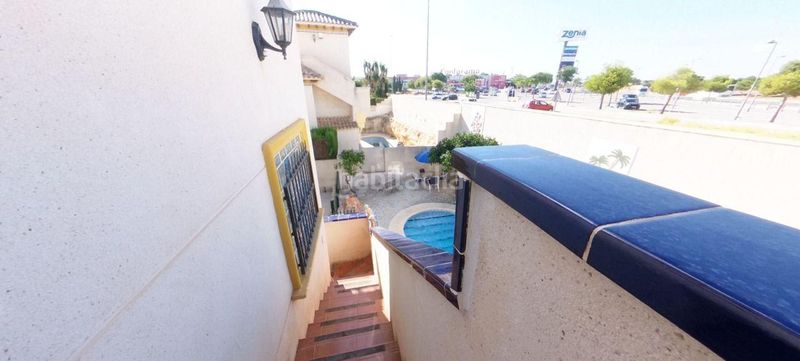 Foto a4a85313-9e12-42e3-b3c5-5f7347cae5e9. Xalet amb aparcament a La Zenia Orihuela