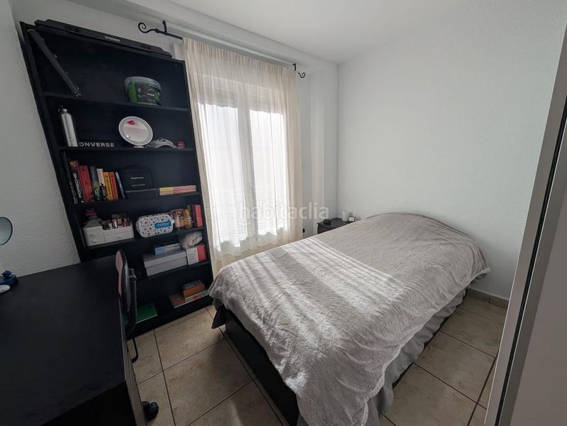 Foto a0f80b69-d34a-4abc-acfa-58b97c722331. Pis a Centro Santa Pola