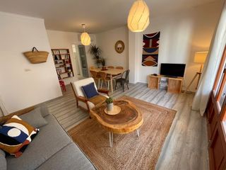 Alquiler Apartamento  Carrer la santa maria 20. Magnífico apartamento amplio y totalmente equipado