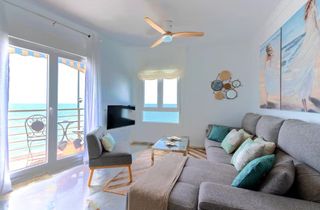 Location Appartement  Avenida amílcar barca 17. Magnifico apartamento de 3 habitaciones con privilegiadas vistas