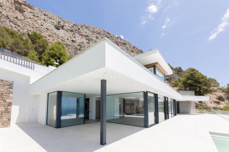 Foto 87d19945-1558-4ff8-bde0-7e7acd63a742. Casa amb calefacció aparcament piscina a Altea hills Altea