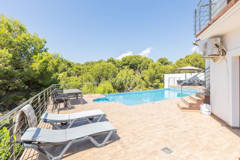 Foto 0c683336-e2c3-46cd-83f9-c99fb79eea54. Casa amb calefacció aparcament piscina a Altea la vella Altea
