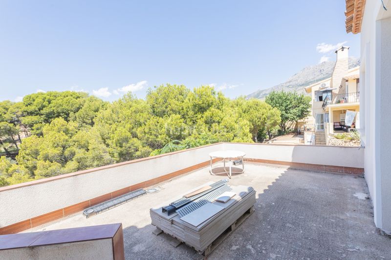 Foto 65d87af2-985d-4132-a0bf-afe6b6f7e59e. Casa amb calefacció aparcament piscina a Altea la vella Altea