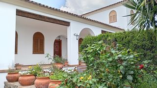 Casa a Jerez de los Caballeros. Casa independiente con piscina y jardín