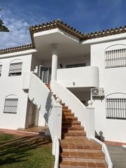 Affitto Piccolo appartamento in Avenida de las quintas 22. Alquiler piso en avda. de las quintas