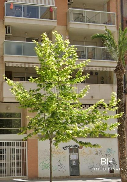Foto a5dffe36-d9a5-47bb-927f-7cd02f130014. Local comercial a El Carril - Paseo de Chapi Villena