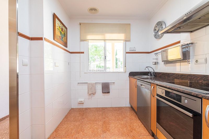Foto df9ac783-0a05-467b-a0d9-56e435542209. Casa amb calefacció aparcament a El Travaló - Martínez Valero Elche / Elx