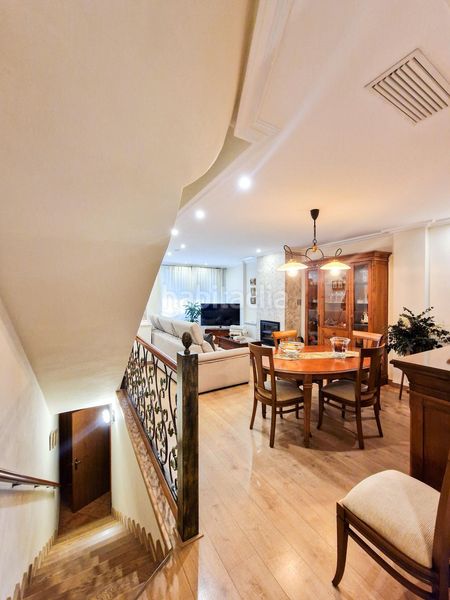 Foto 5a6bb8ed-e963-4e19-8cfe-89d90ee497ca. Casa amb calefacció aparcament piscina a Ciutat Jardí - Torreta Verdí Elche / Elx