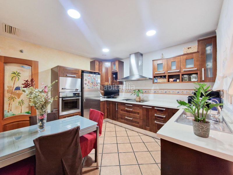 Foto a2d99f7a-e862-466d-99b6-27d35efdf268. Casa amb calefacció aparcament piscina a Ciutat Jardí - Torreta Verdí Elche / Elx