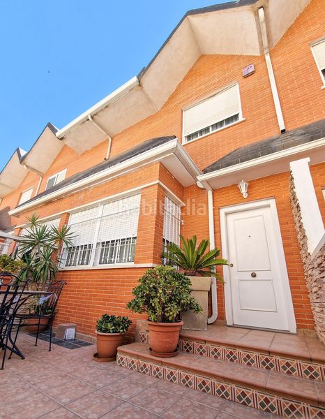 Foto a756b4ea-16a2-4e82-8322-edf537acf411. Casa amb calefacció aparcament piscina a Ciutat Jardí - Torreta Verdí Elche / Elx