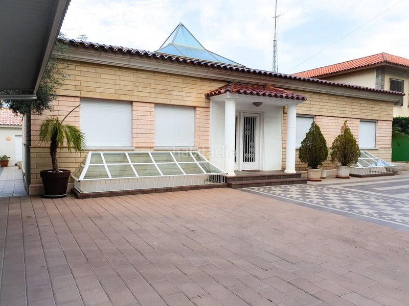 Foto f4eb5528-d9ad-444d-a713-8349e0f965f8. Xalet amb calefacció aparcament piscina a Ciutat Jardí - Torreta Verdí Elche / Elx