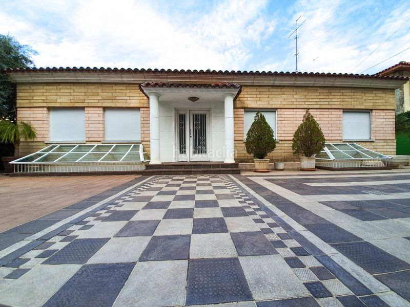 Foto f6ba8456-67cb-48b0-aef2-17eadd6ba8aa. Xalet amb calefacció aparcament piscina a Ciutat Jardí - Torreta Verdí Elche / Elx