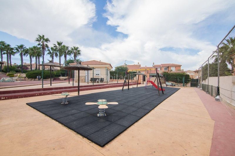 Foto 5389e105-639a-4e7a-b974-3467753a676d. Xalet amb calefacció aparcament piscina a Monte y Mar Santa Pola