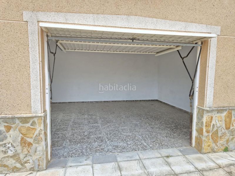 Foto 5053f97d-fc2e-4875-836d-a2d166092aaf. Xalet amb aparcament piscina a Catral