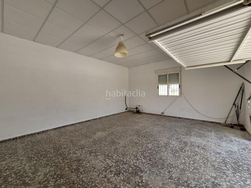 Foto 700b1c1c-23a2-4746-972d-1af545b1ab67. Xalet amb aparcament piscina a Catral