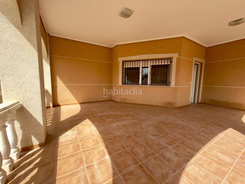 Foto 97a624d0-658d-4895-8f99-84a49b7974eb. Xalet amb aparcament piscina a Catral