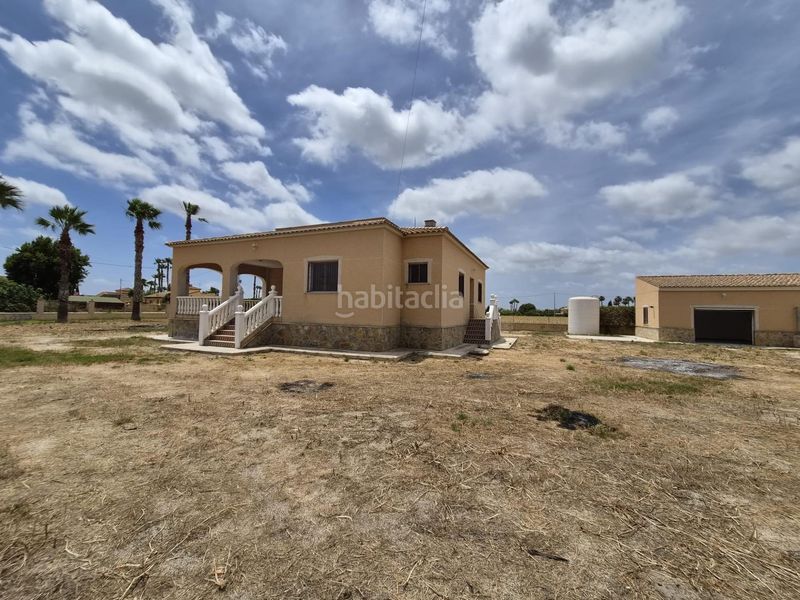 Foto a7fbe925-a84e-453f-b81f-bf1a969cef84. Xalet amb aparcament piscina a Catral