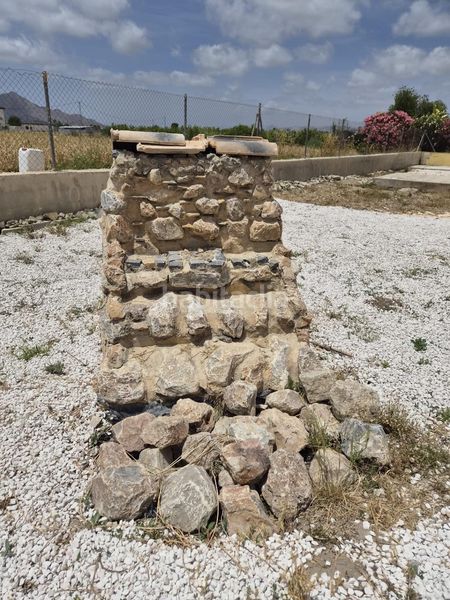 Foto c80524f2-b462-46b9-9575-098109621e2f. Xalet amb aparcament piscina a Catral