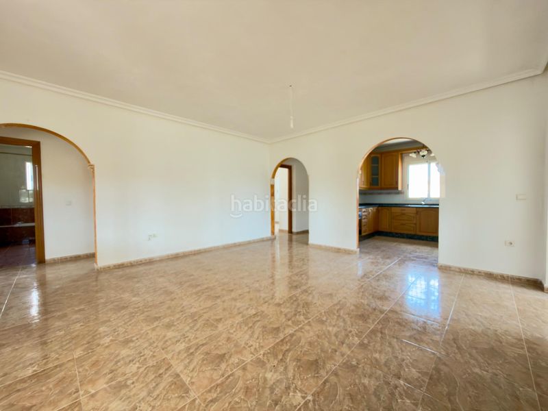 Foto de1e7a69-3c4e-4915-993b-e14c6bd0490d. Xalet amb aparcament piscina a Catral