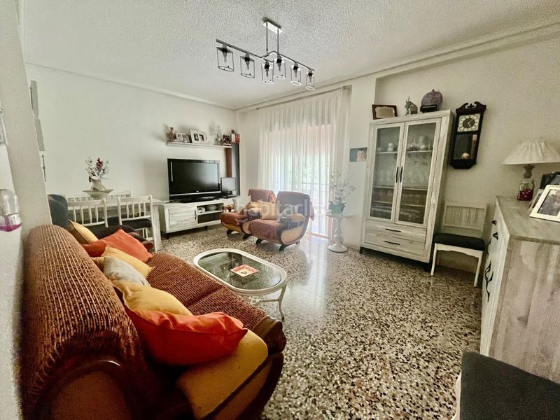 Foto 1f16d44b-54a8-41b9-97ad-760c54667538. Flat with heating in Sector V Elche / Elx