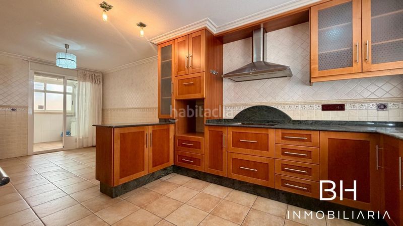 Foto f539a363-3cfb-4877-8831-fdc3259e6119. Appartamento in Centro Elche / Elx