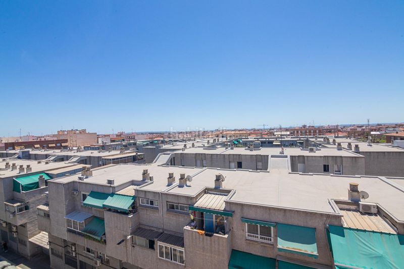 Foto d2b0d2e4-736e-4f66-a1aa-f65726b2efe1. Àtic amb aparcament a San Crispín Elche / Elx