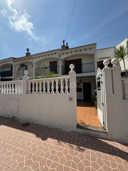 Foto afe849fe-f37a-4ad2-8454-2c97fc40e626. Casa amb calefacció aparcament piscina a Panorama-Sierramar Santa Pola