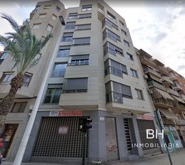 Local Comercial a Pont Nou - Corazón de Jesús