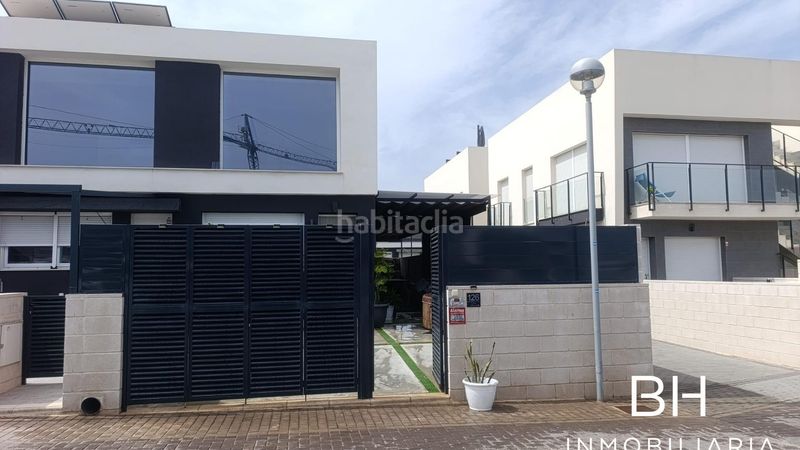 Foto 31430b2c-bf5d-478f-b63f-7067b37bd3ed. Casa amb aparcament a Monte y Mar Santa Pola