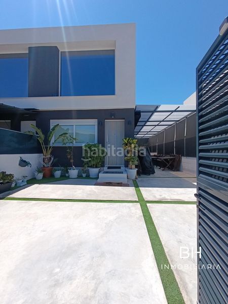 Foto cdb10825-74ae-4866-9ea5-fdc91add8244. Casa amb aparcament a Monte y Mar Santa Pola