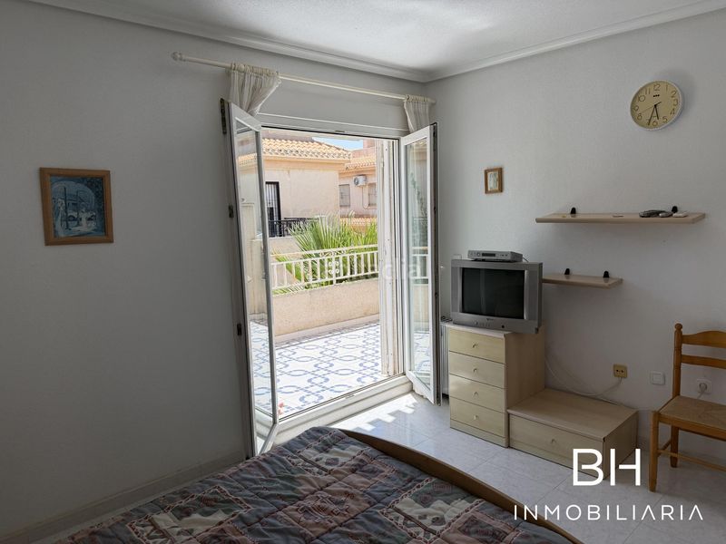 Foto aaddbe41-e97a-4a71-aee3-a0f64c98d469. Casa a Playa Flamenca Orihuela