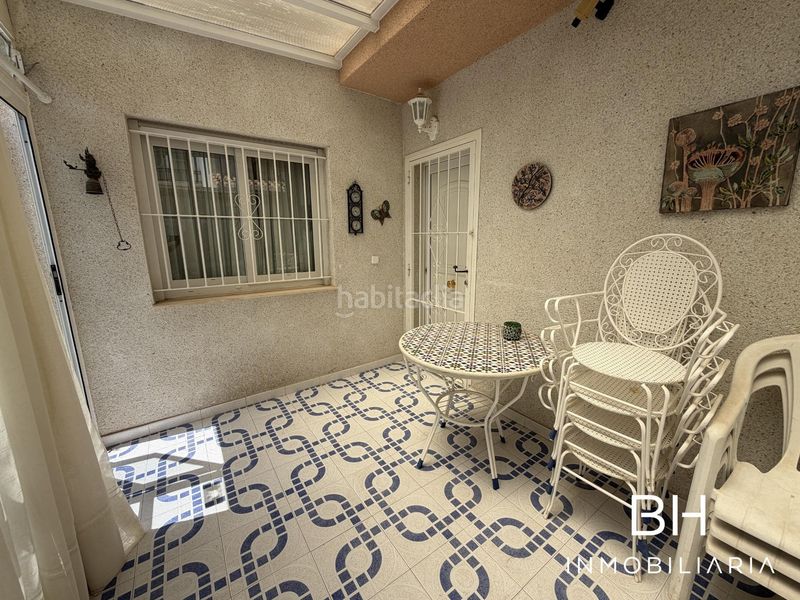 Foto eb3d39a3-3e42-4b3a-8651-b142ecb30905. Casa a Playa Flamenca Orihuela