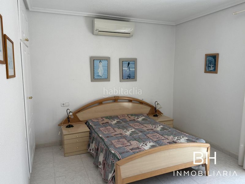 Foto ec8df764-b6b0-4b05-9057-8843fe945568. Casa a Playa Flamenca Orihuela