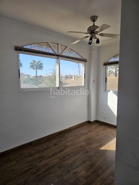 Foto 58ffdb64-9a0d-44cf-a3a6-cc73b8216528. Casa adossada a Gran Playa Santa Pola