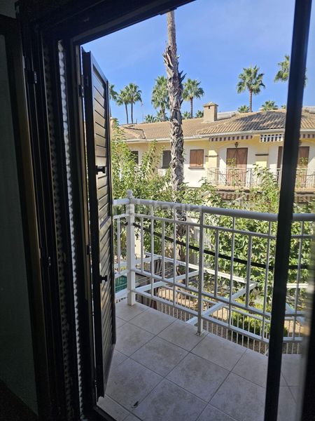 Foto dfe98bda-949d-4b56-8042-98b51c4a148a. Casa adossada a Gran Playa Santa Pola