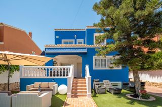 Miete Chalet in Valverde. Villa en alquiler  cerca del mar  zona valverde