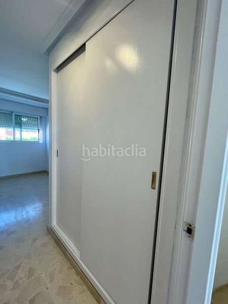 Foto 1ea9b638-72aa-4889-bdb9-1be98d1e024e. Casa adossada amb calefacció aparcament piscina a Elche / Elx