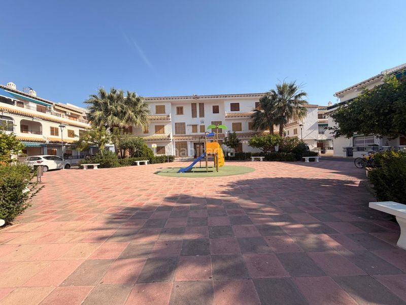 Foto 0c6ef629-8ccf-448a-abf3-4280c7b9d603. Rent ground floor with heating pool in Playa Tamarit-Playa Lissa Santa Pola