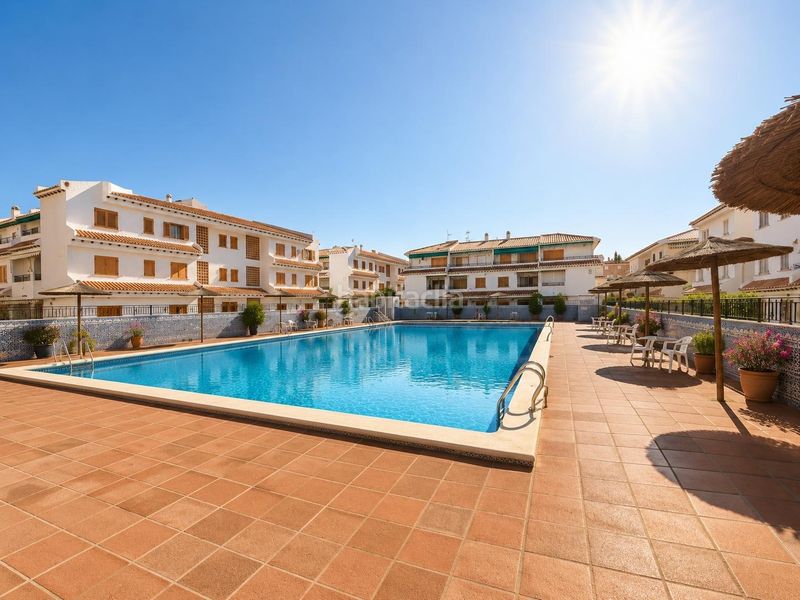 Foto 485fc0c6-d113-4a28-9799-113085b45baa. Rent ground floor with heating pool in Playa Tamarit-Playa Lissa Santa Pola