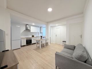 Miete Etagenwohnung in Reina Victoria - Miguel Hernández. Alquiler piso reformado y equipado, 2 sin ascensor,  poeta migue