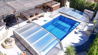 Chalet in Crevillente. Chalet reformado, 2 casas de invitados, piscina climatizada, jar