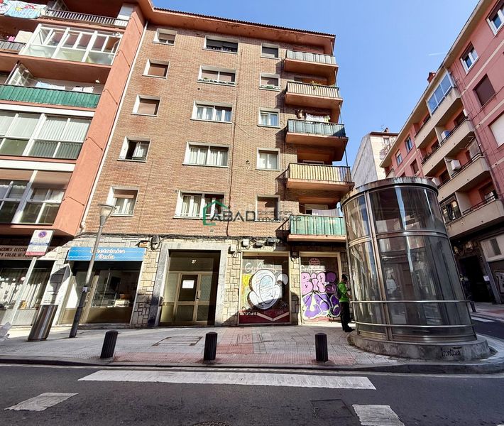Foto 1f572bdb-16a0-4037-98f2-1d43c8bdecbb. Pis a Barrio de Uribarri Bilbao