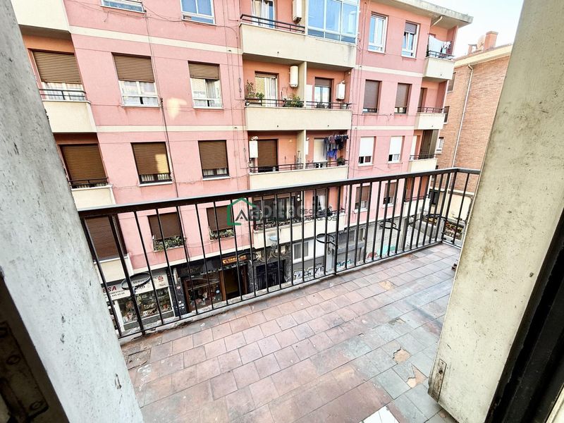 Foto a14532fb-75c8-480b-95f1-4c47e0de1f9d. Pis a Barrio de Uribarri Bilbao