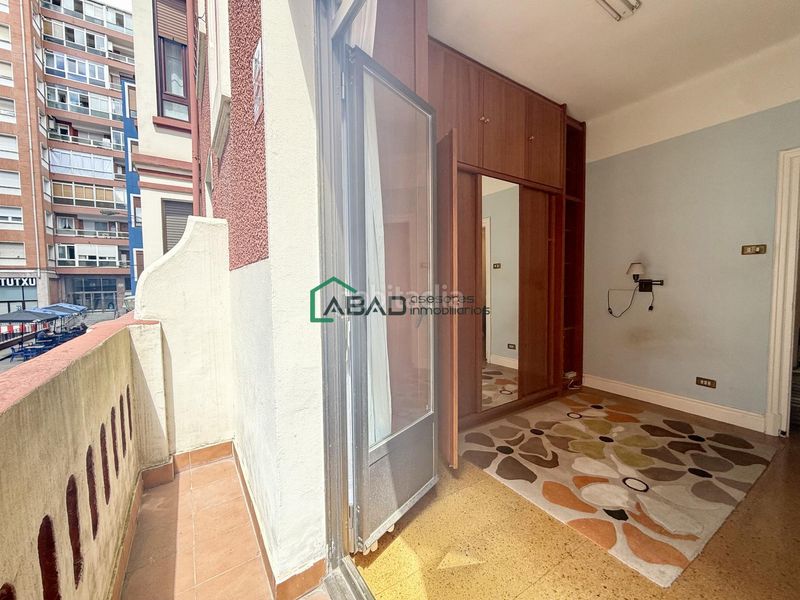 Foto e6cbd902-e035-4111-a00a-da38d7964aa3. Pis amb calefacció a Solokoetxe Bilbao