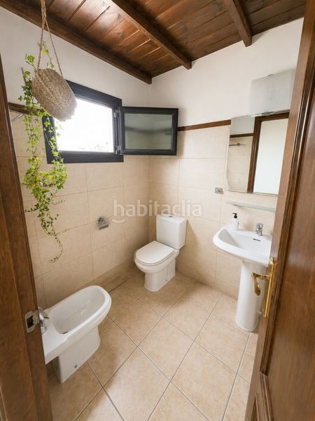 Foto d98a6785-85a7-4373-aac3-fd98498b742f. Casa amb piscina a Lajares Oliva (La)