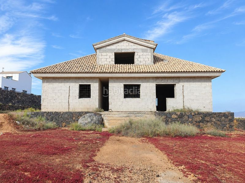 Foto 0b773607-417f-4301-8e99-f093a78dd99b. Casa amb aparcament a Villaverde Oliva (La)