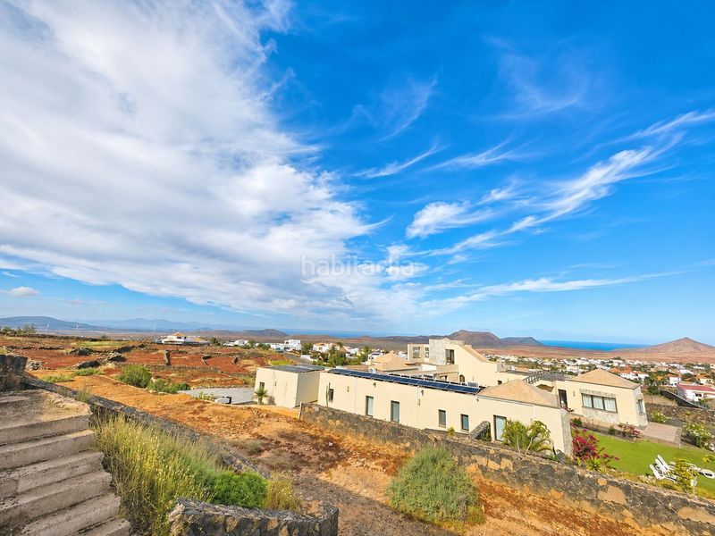 Foto c5abe3ee-5cdf-416a-99e9-572329a490b9. Casa amb aparcament a Villaverde Oliva (La)