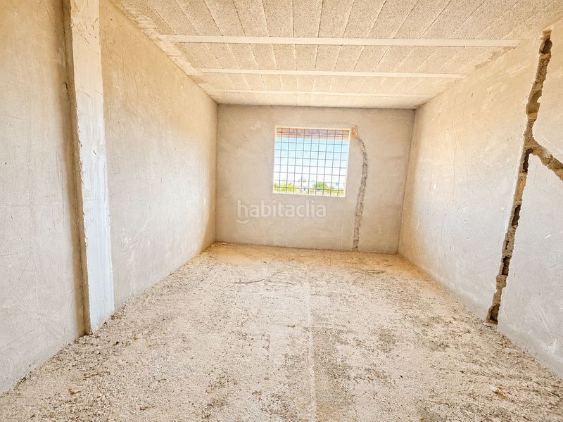 Foto dc116cd2-2277-4b50-9551-b2760d834c40. Casa amb aparcament a Villaverde Oliva (La)